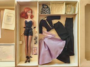 lot 174 image: NIB Vintage Dusk to Dawn Gift Set Barbie Doll