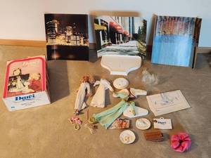lot 49 image: Vintage Darci Doll and Perfect Pose Studio