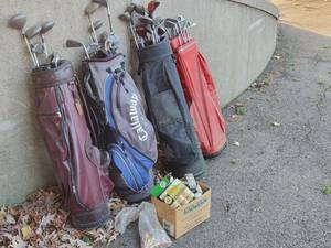 lot 133 image: Golf Clubs