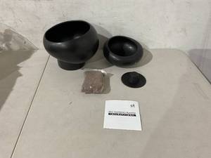 lot 314 image: Greenery Unlimited Matte Black Fondra Self Watering Pot