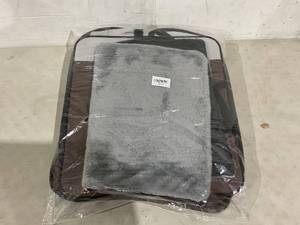 lot 168 image: DONORO Portable Pop-Up Dog Kennel for Medium Dogs - BrownOff-White