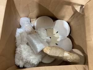 lot 259 image: Cmisstree Handmade Cloud Wooden Cat Tree