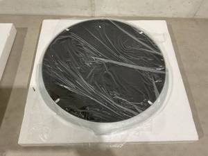 lot 199 image: LVSOMT 20 Vanity Makeup Mirror with Lights