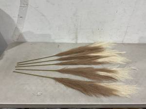 lot 407 image: PERFIQUE 5-Piece 43 inch Faux Natural Beige Pampas Grass