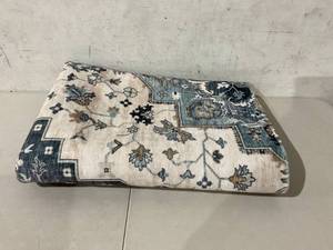 lot 394 image: 7 x 5 ft Multi-Color Traditional Medallion Area Rug