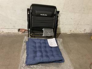 lot 6 image: Amopatio XXL Zero Gravity Chair with Navy Cushion