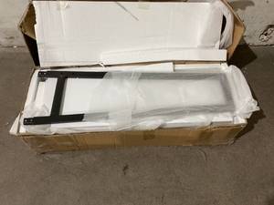 lot 20 image: GORZING Over The Toilet Storage Cabinet - White