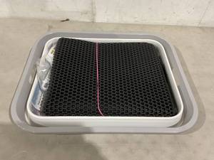 lot 426 image: KAQUMAO Soft Grey Low Entry Senior Cat Litter Box Kit