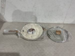 lot 440 image: CAROTE 12.5 Inch 6 Qt White Granite Nonstick Deep Frying Pan with Lid