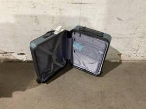 lot 38 image: COOLIFE Luggage 20 Carry On Roller Suitcase - Night Navy