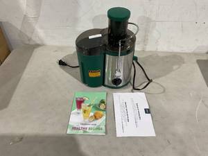 lot 443 image: Qcen 500W Green Centrifugal Juice Extractor Machine