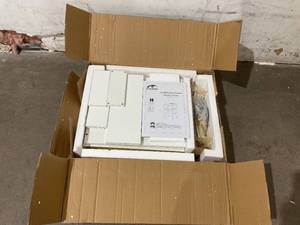 lot 57 image: Cyclysio 28.5 Nightstand with Charging Station - White