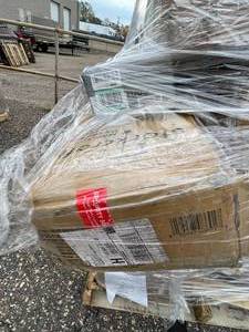 lot 503 image: Wholesale Pallet of Assorted Miscellaneous Items and Incomplete Furniture