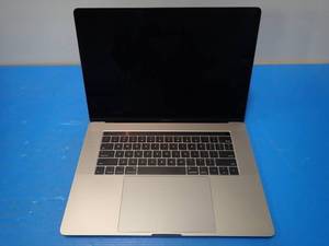 lot 59 image: Apple&nbspMacBookPro14,3 A1707 MPTR2LLA &nbspINTEL(R) CORE(TM) I7-7700HQ CPU  2.80GHZ  16GB DDR4 SDRAM  251GB SSD  15 screen with 3360 x 2100 Resolution  Includes IOS and Charger