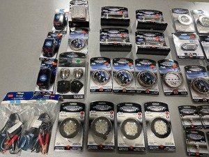 TABLE FULL OF LED BOAT LIGHTING