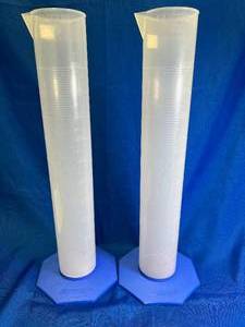 lot 54 image: 2 Nalgene 2000 mL Graduated Cylinders (USED)