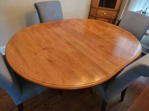 Contemporary Oak Dining Set