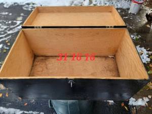 Cute Vintage Rosemale Chest