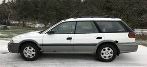 lot 4 image: 1997 Subaru Legacy Outback AWD