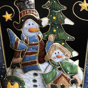 lot 8 image: DECORATIVE METAL FIREPLACE SCREEN