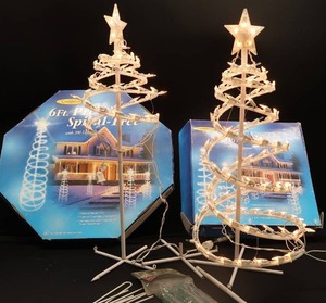lot 13 image: SPIRAL CHRISTMAS TREES