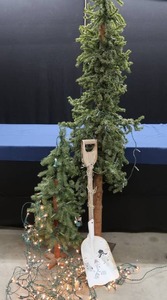 lot 19 image: LOT OF CHRISTMAS TREES AND OUTSIDE DECOR