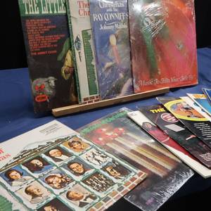 lot 62 image: LOT OF CHRISTMAS RECORDS AND MORE