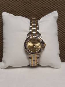 CASIO WOMENS WATCH