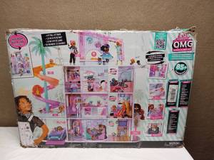 L.O.L SURPRISE OMG DOLLHOUSE