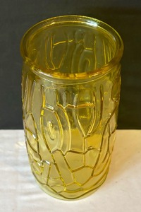 lot 81 image: Terrific Textured Yellow Vase