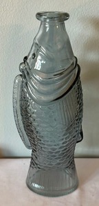 lot 30 image: Here Fishy Fishy Fish Decor