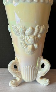 lot 36 image: Elegant Iridescent Vase by Westmoreland