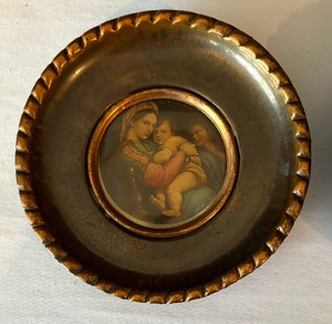lot 48 image: Pair of Vintage Wall Plaques