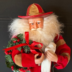 lot 78 image: Festive St. Nicolas Figurine