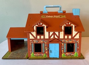 lot 115 image: Lot of Vintage Toys