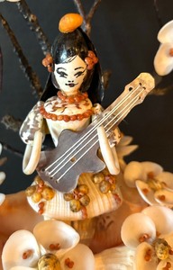 lot 90 image: Seashell Goddess Figurine
