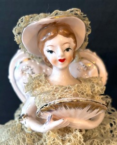 lot 189 image: Vintage Fancy Porcelain Figurine by Relco
