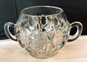 lot 196 image: Vintage Crystal and Clear Glass Grouping