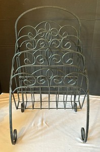 lot 226 image: Decorative Metal Literature Stand