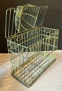 lot 227 image: Vintage Metal Birdcage