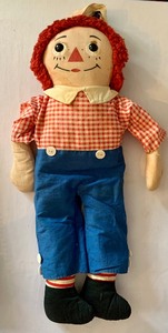lot 140 image: Collection of Vintage Dolls