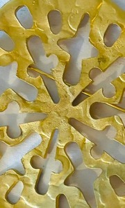 lot 241 image: Golden Brooch by Les Bernard