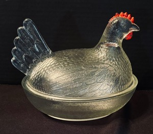 lot 247 image: Vintage Glass Covered Chicken Dish