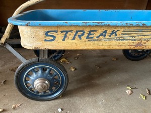 lot 309 image: Vintage Streak Wagon