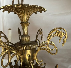 lot 313 image: Beautiful Vintage Brass Chandelier
