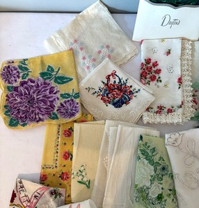 lot 323 image: Hankies Galore