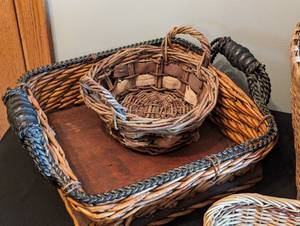 lot 334 image: More Decorative Woven Baskets