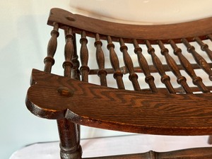 lot 5 image: Vintage Curved Bench