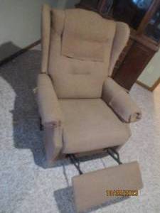 Upholstered Button back Rocker Recl...