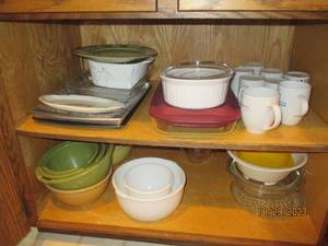 Lower cupboard containing vintage p...
